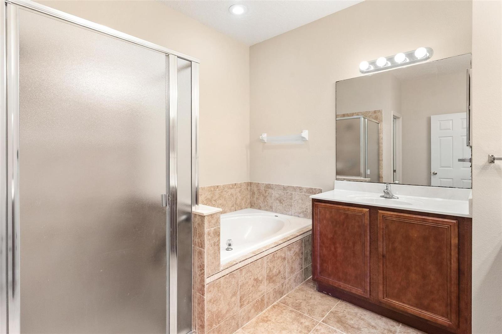 SPRING RIDGE ESTATES - Residential