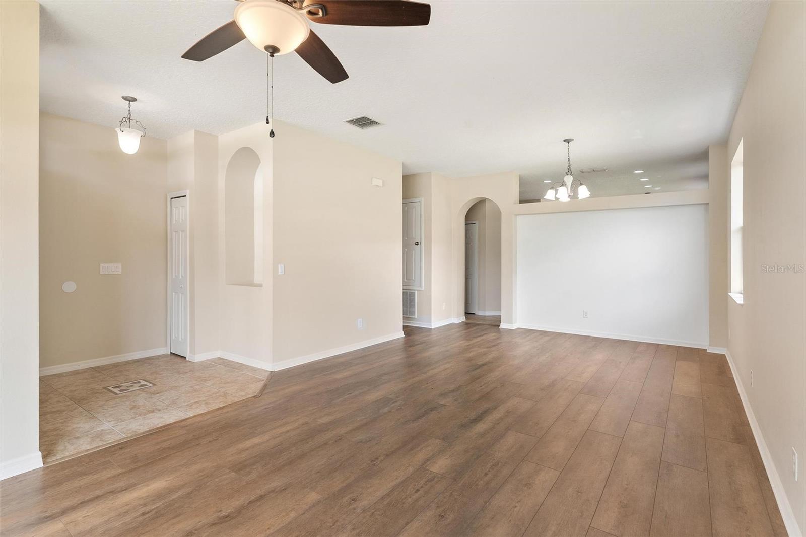 SPRING RIDGE ESTATES - Residential