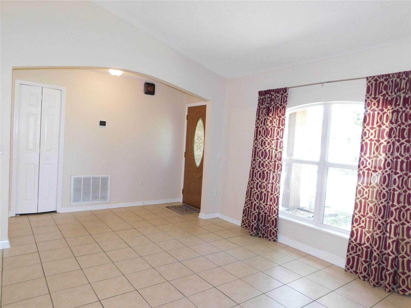 DELTONA LAKES UNIT 04 - Residential