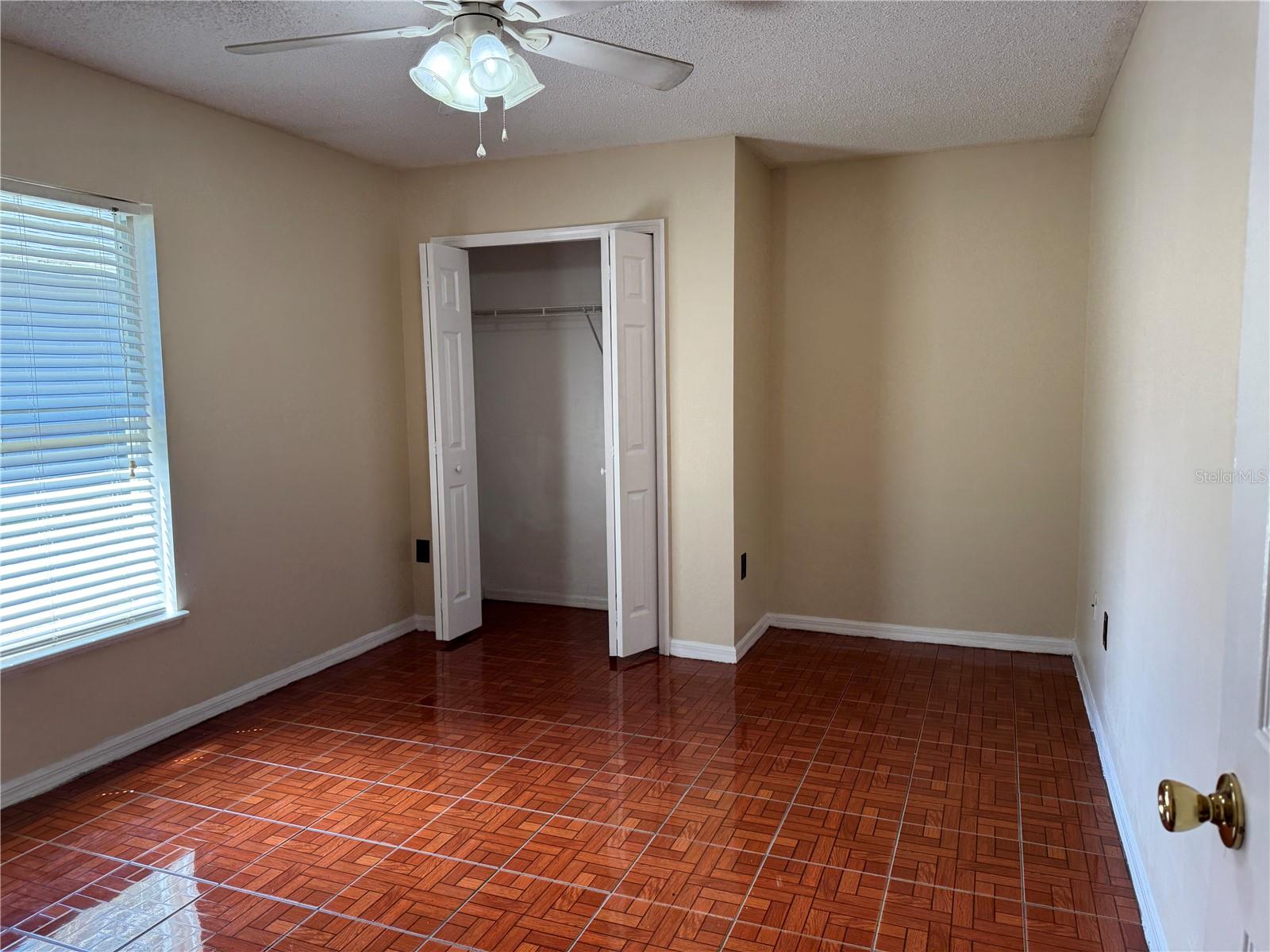 DELTONA LAKES UNIT 04 - Residential