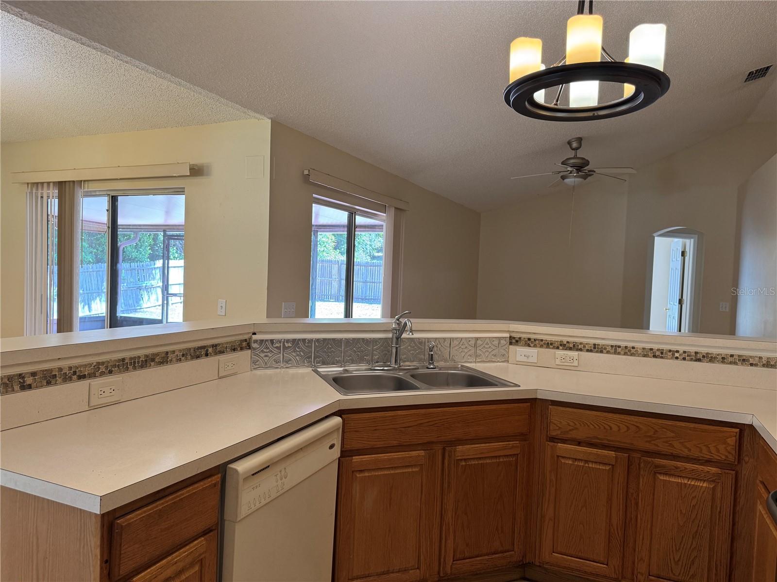DELTONA LAKES UNIT 04 - Residential