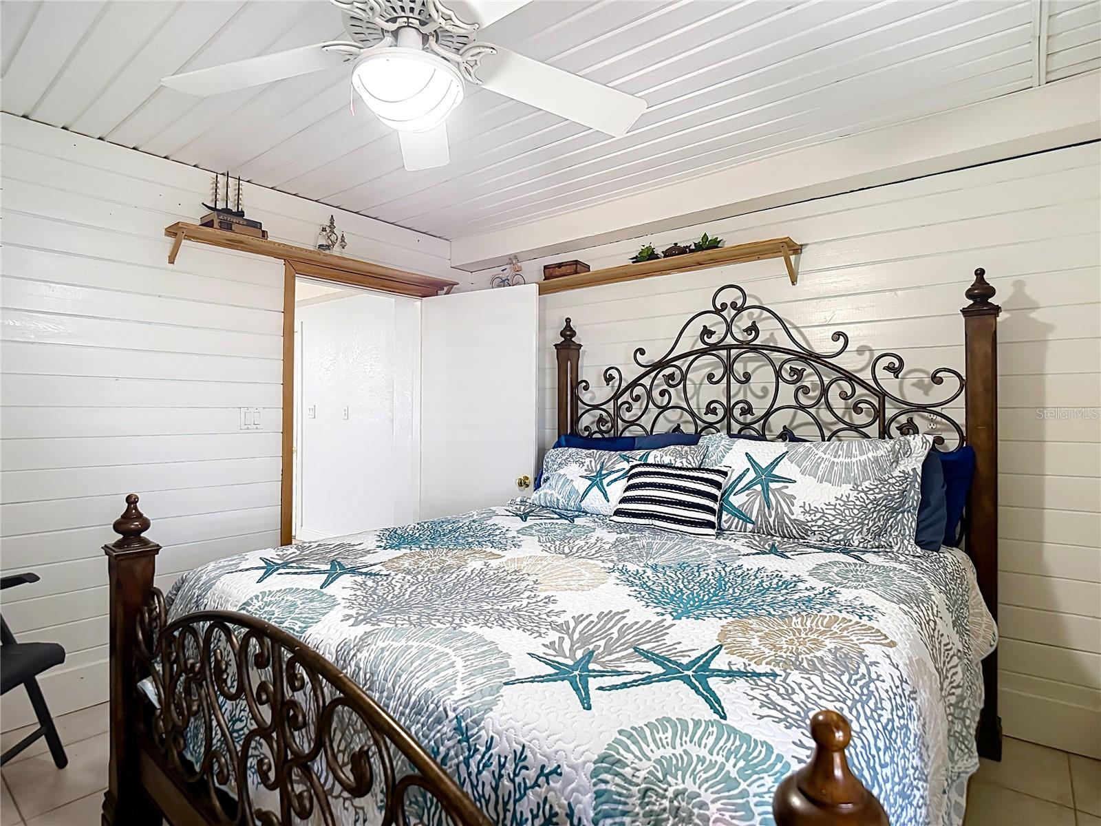 HERNANDO BEACH - Residential