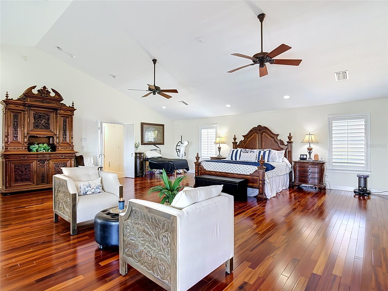 HERNANDO BEACH - Residential