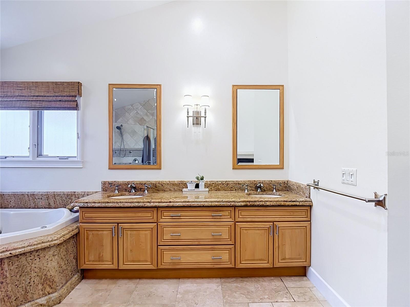 HERNANDO BEACH - Residential