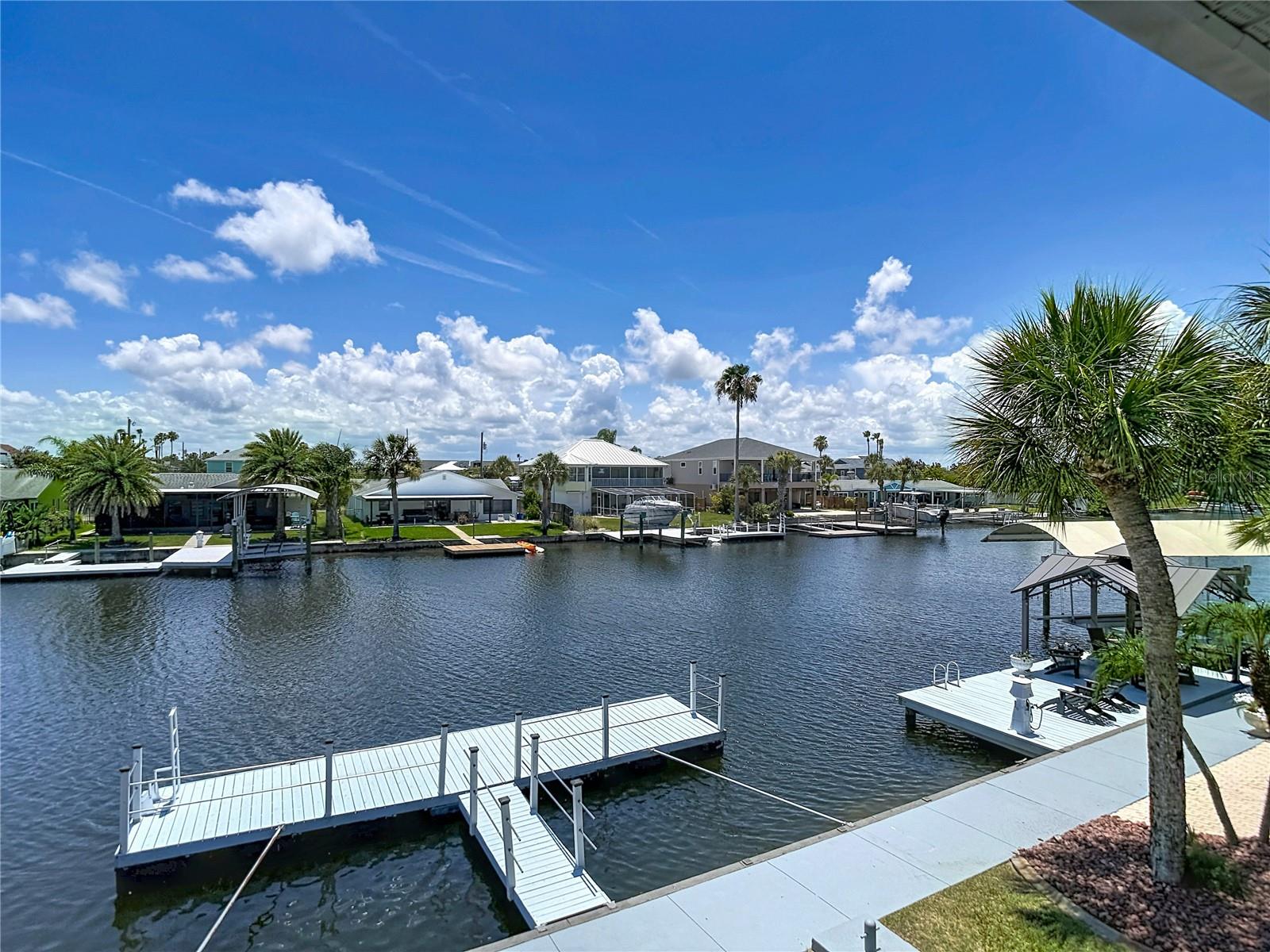HERNANDO BEACH - Residential