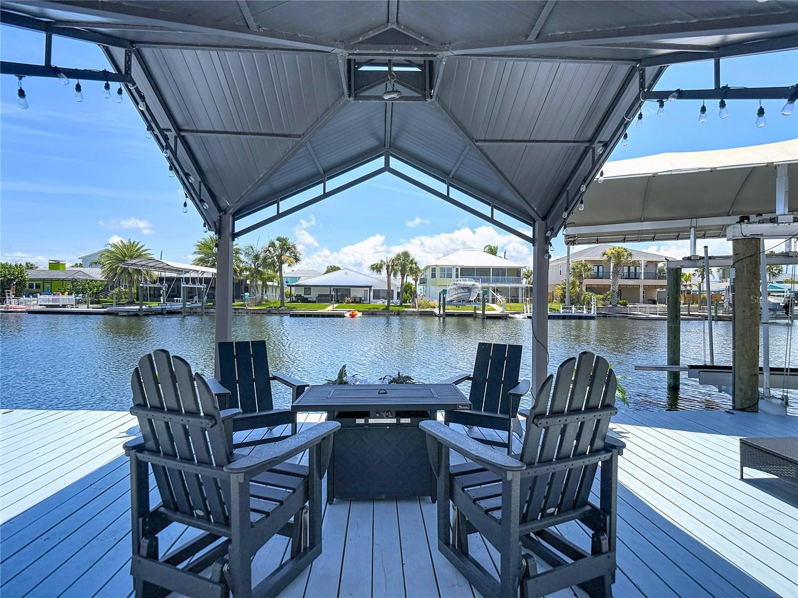 HERNANDO BEACH - Residential