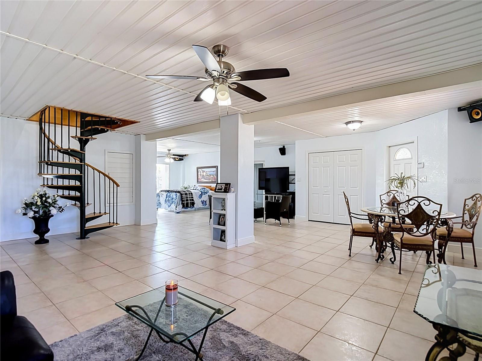 HERNANDO BEACH - Residential