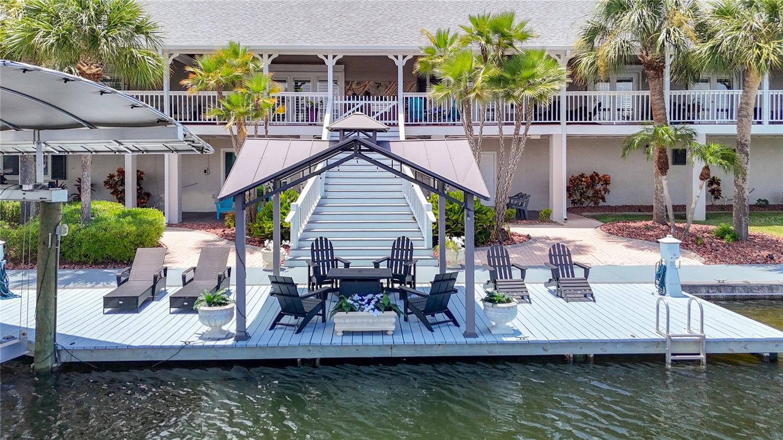 HERNANDO BEACH - Residential