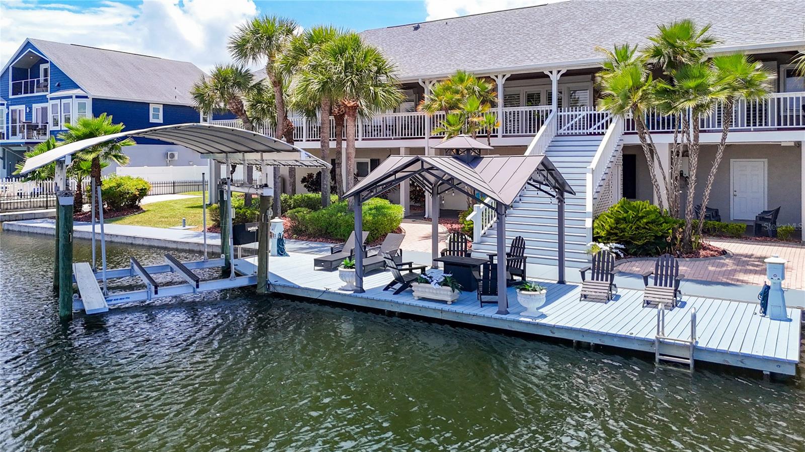 HERNANDO BEACH - Residential