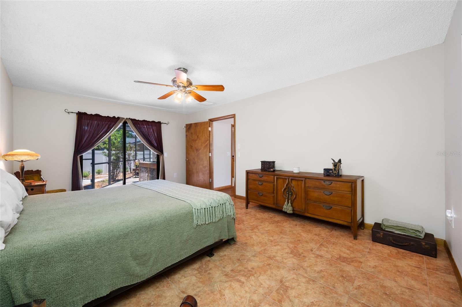 EAGLE CHASE - Residential