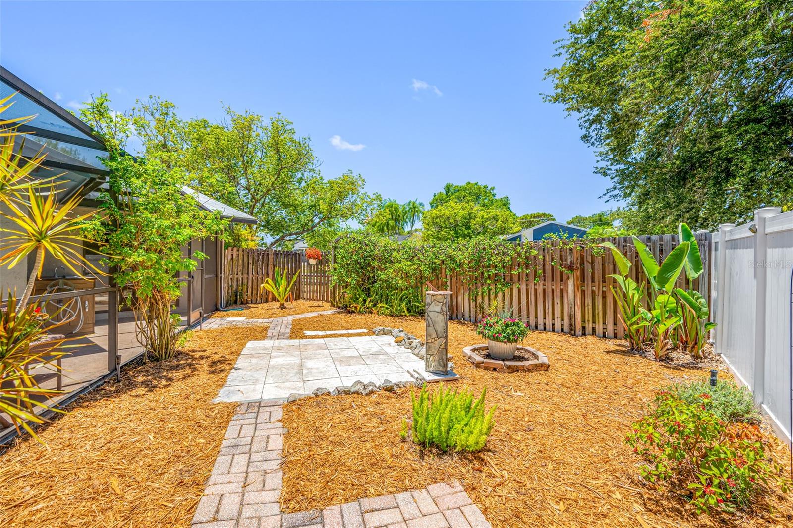 EAGLE CHASE - Residential