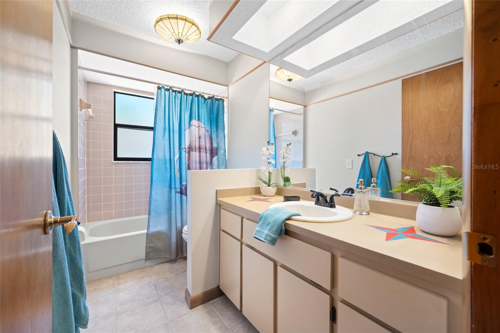 EAGLE CHASE - Residential