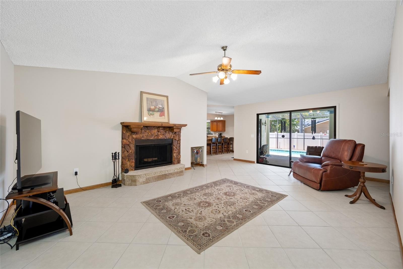 EAGLE CHASE - Residential
