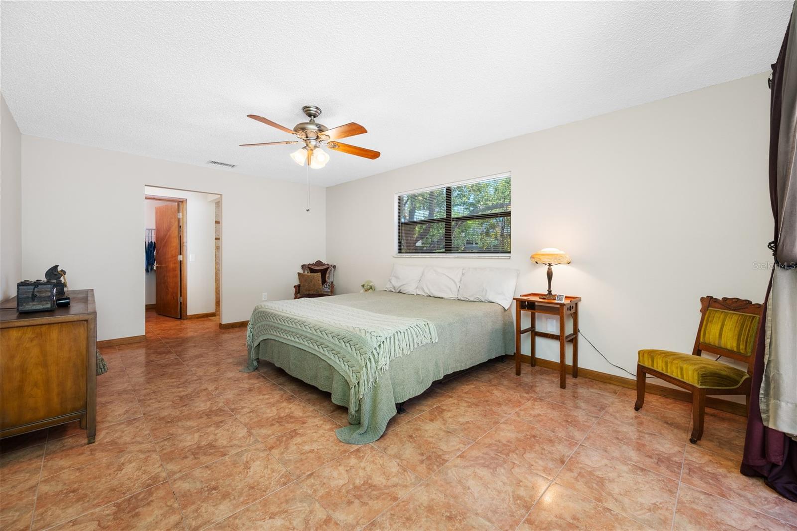 EAGLE CHASE - Residential