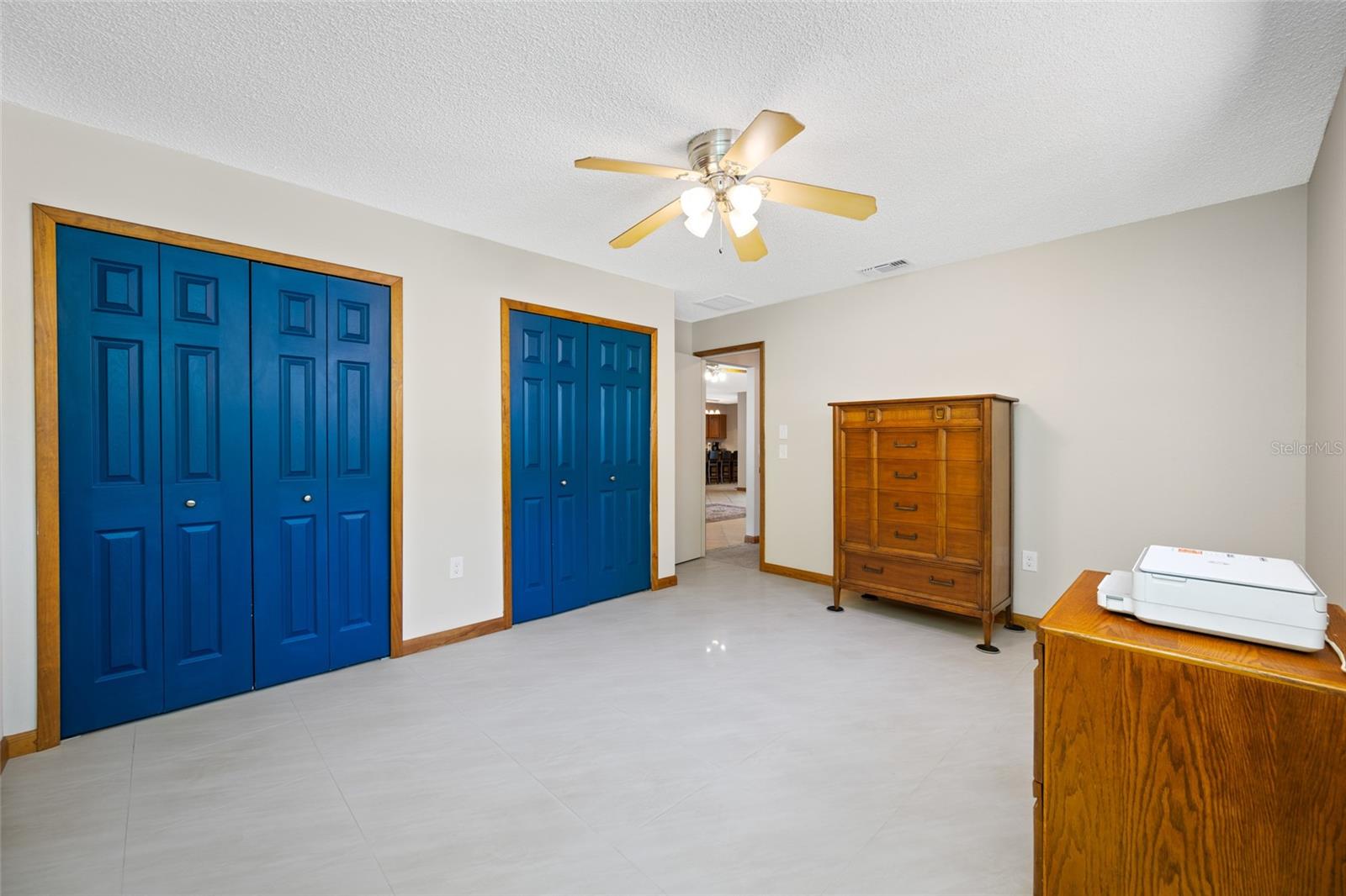 EAGLE CHASE - Residential