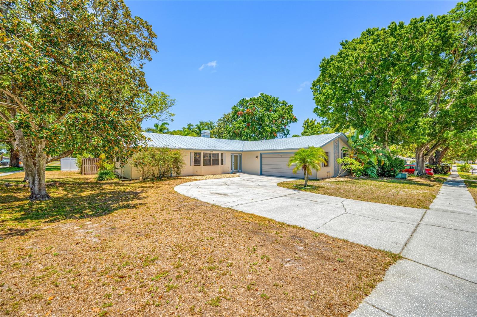 EAGLE CHASE - Residential