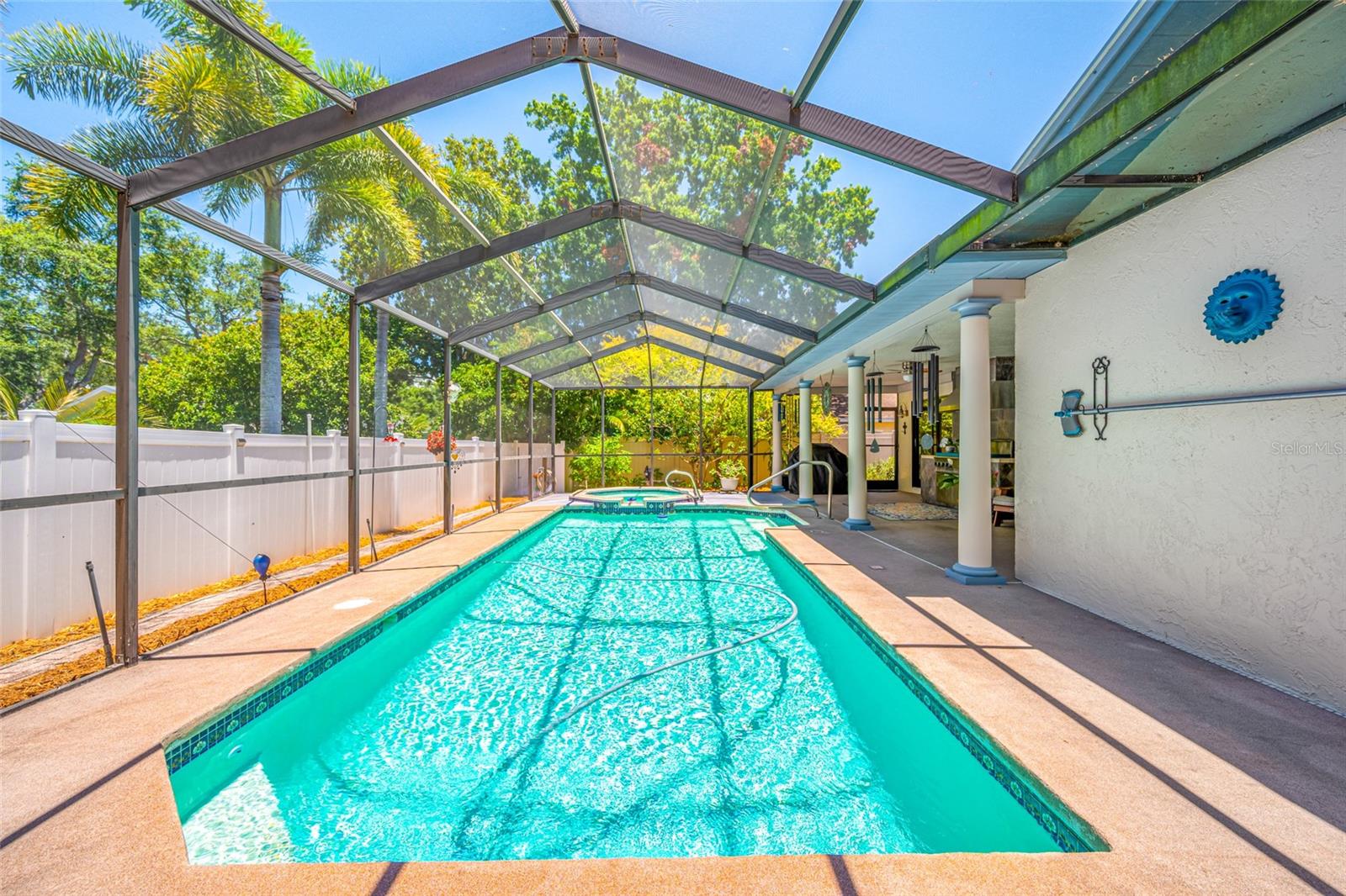 EAGLE CHASE - Residential