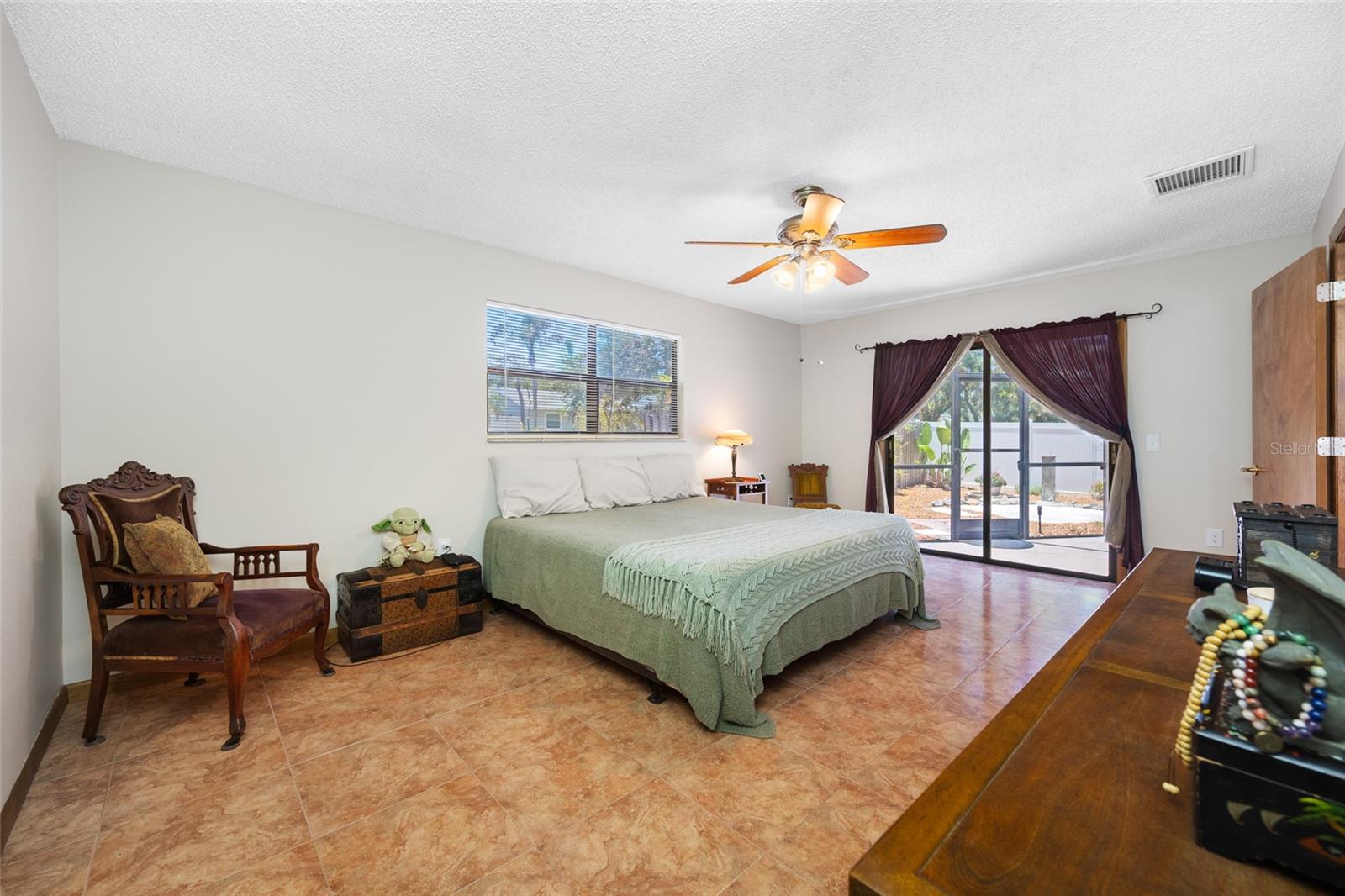 EAGLE CHASE - Residential