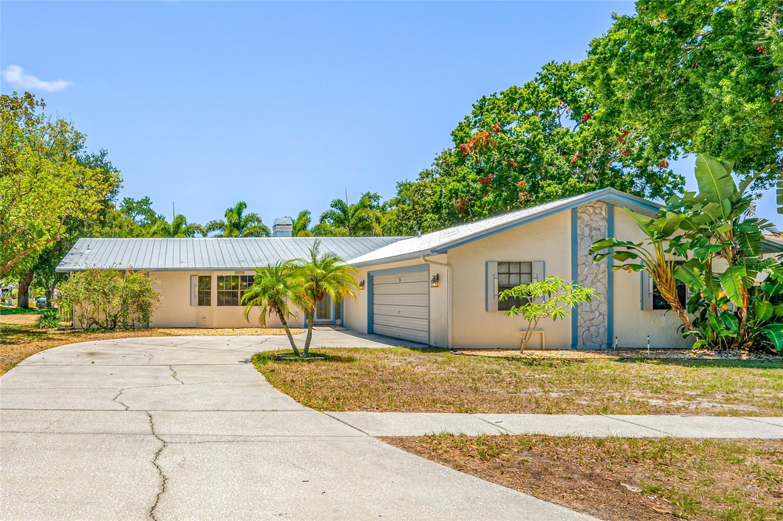 EAGLE CHASE - Residential