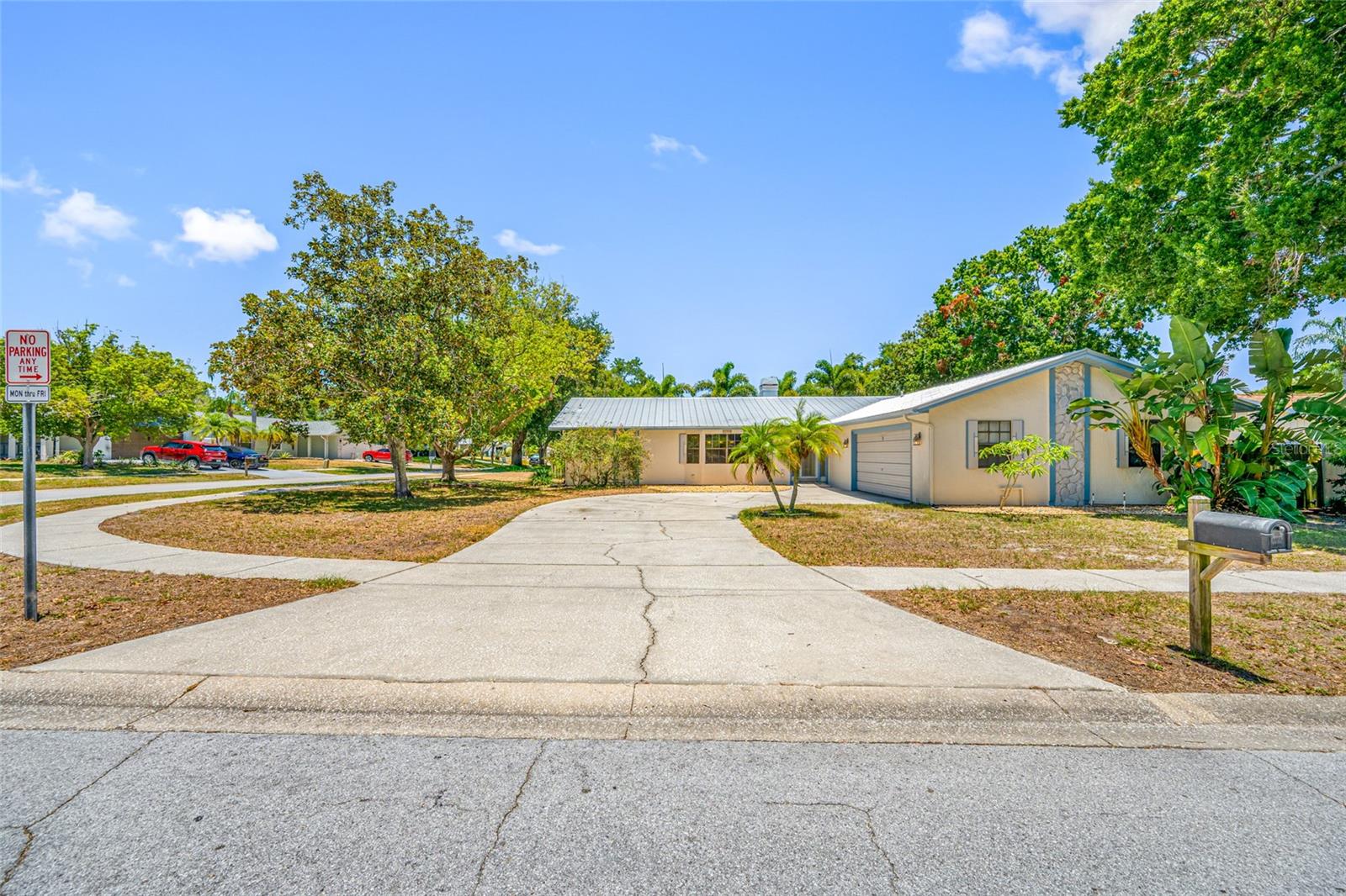 EAGLE CHASE - Residential