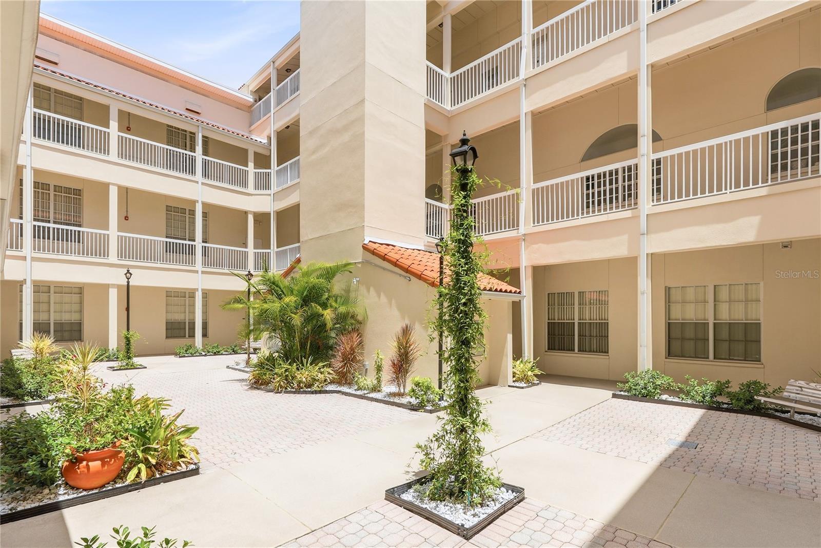 701 MIRROR LAKE CONDO - Residential