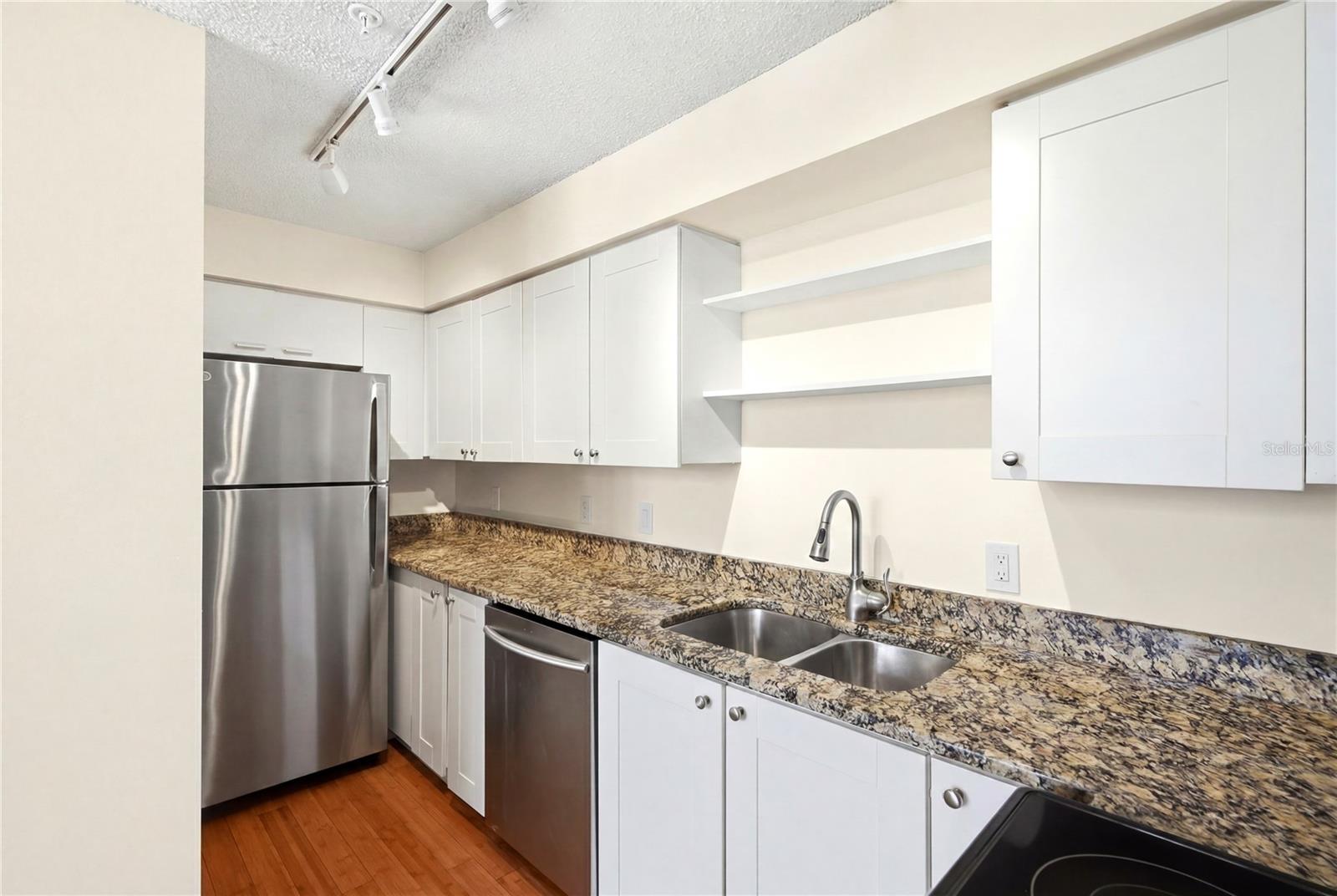 701 MIRROR LAKE CONDO - Residential
