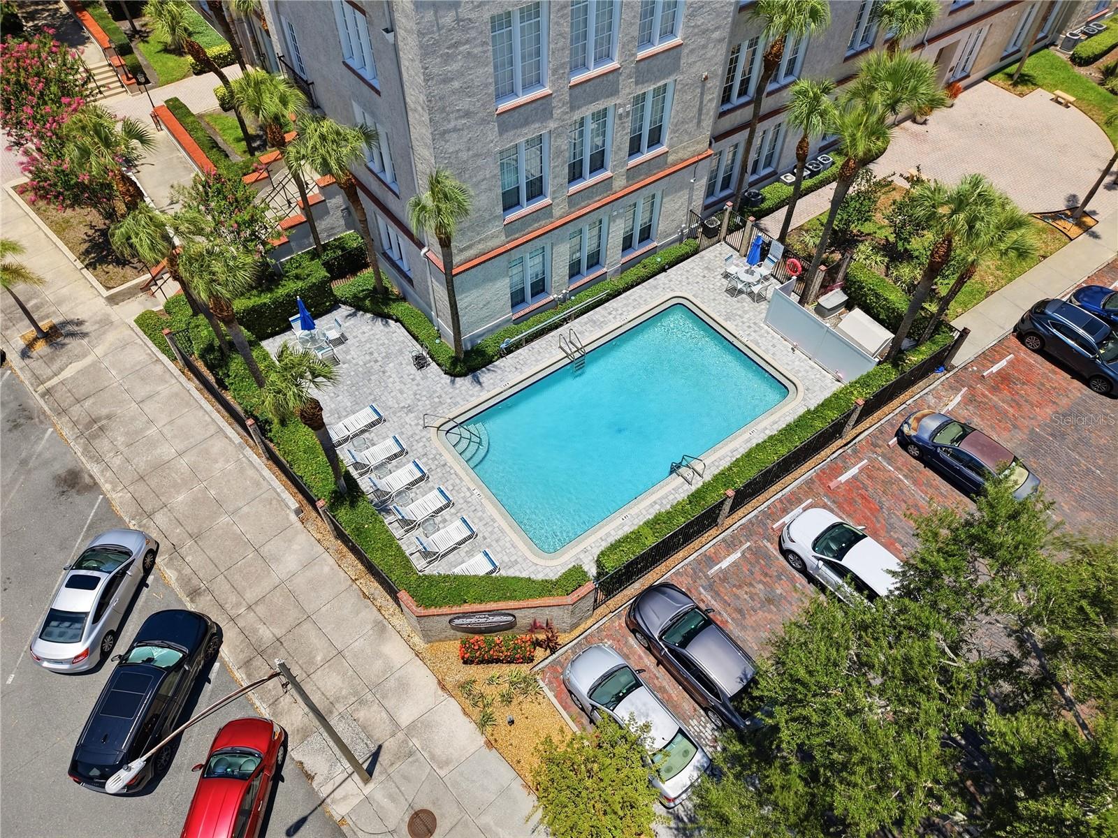 701 MIRROR LAKE CONDO - Residential