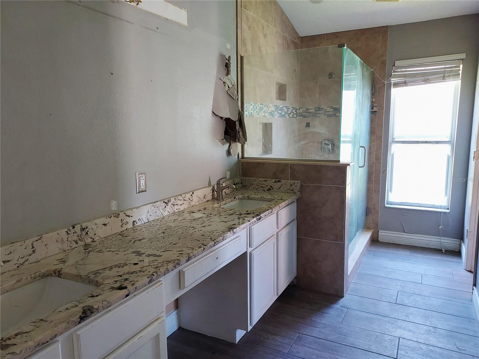 SOUTH POINTE PH 3A 3B - Residential