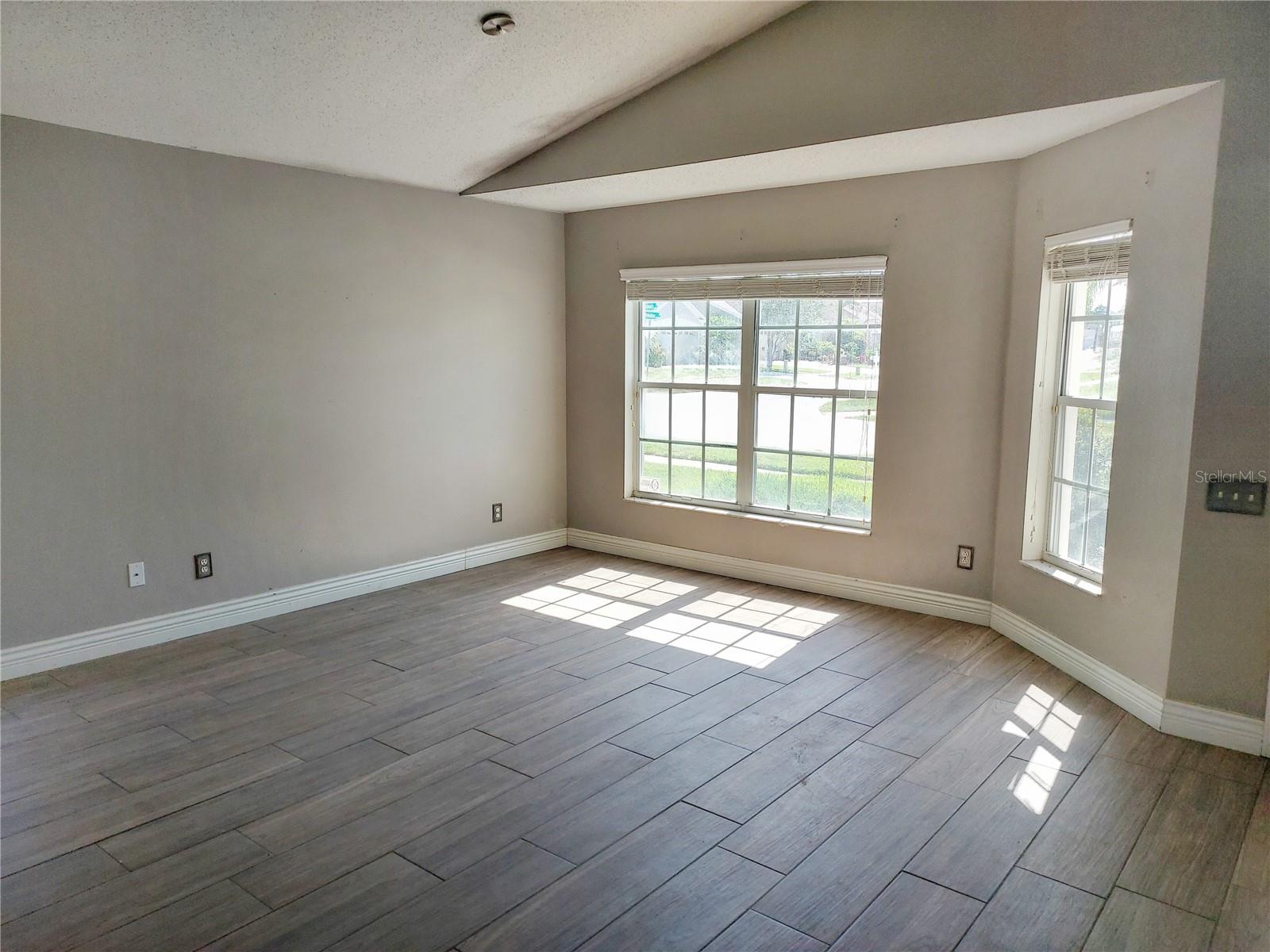 SOUTH POINTE PH 3A 3B - Residential