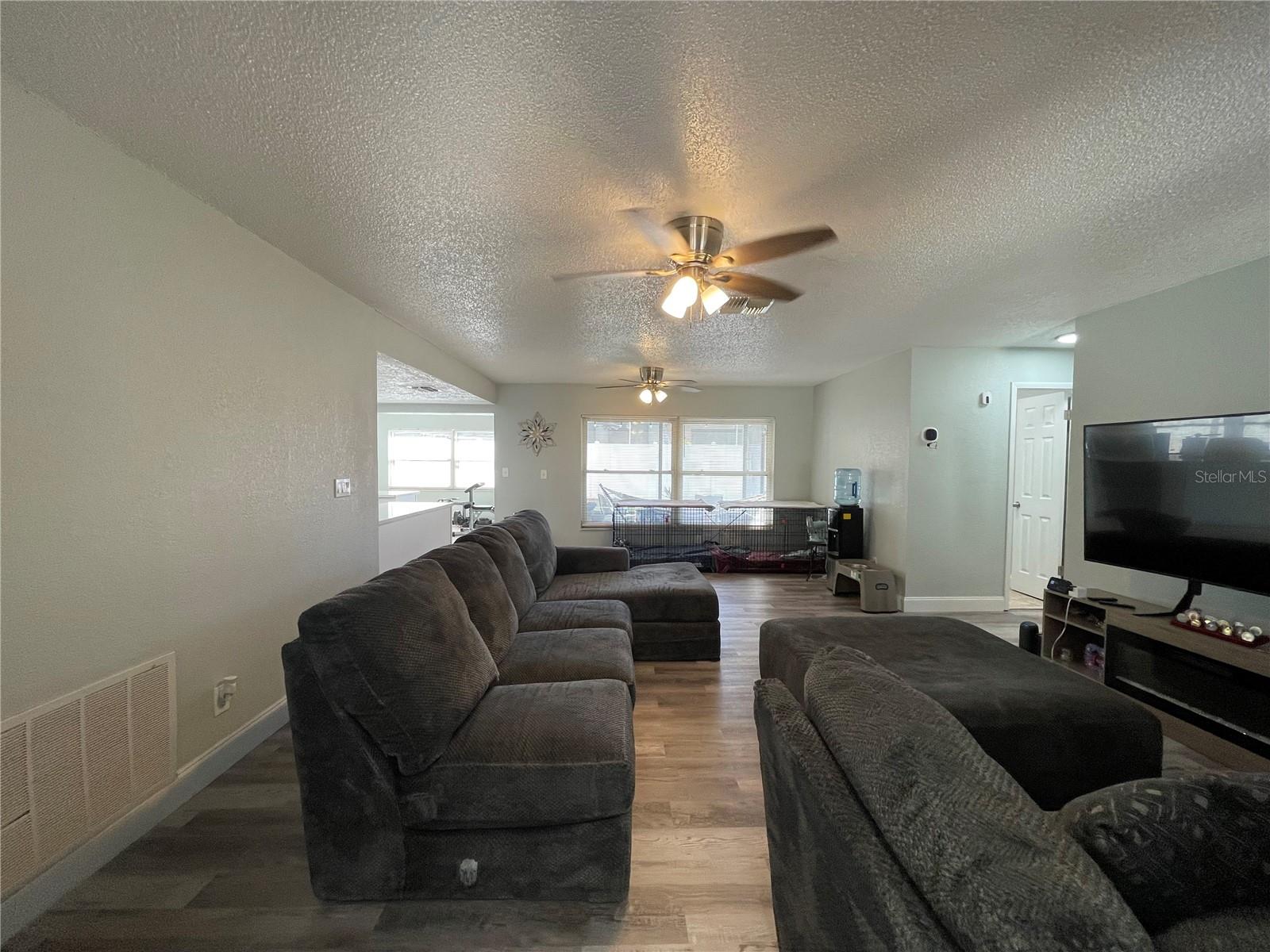 FOREST LAKE ESTATES - Residential Lease