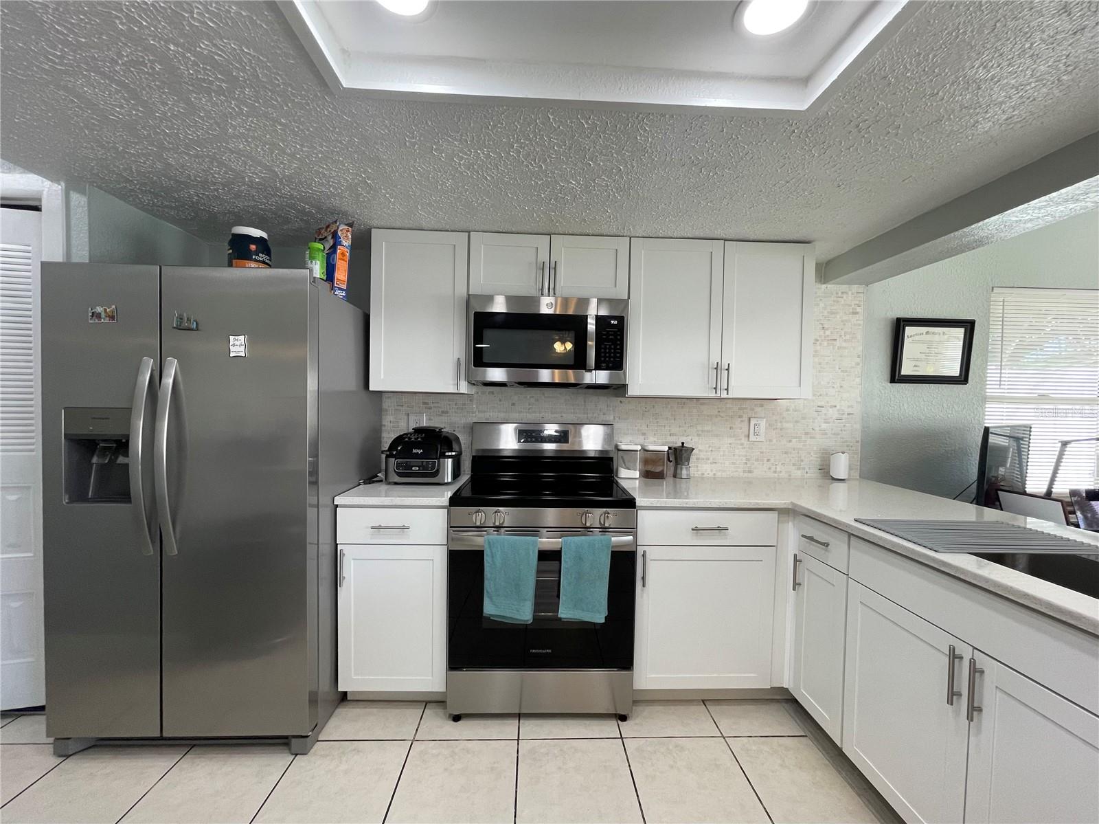 FOREST LAKE ESTATES - Residential Lease