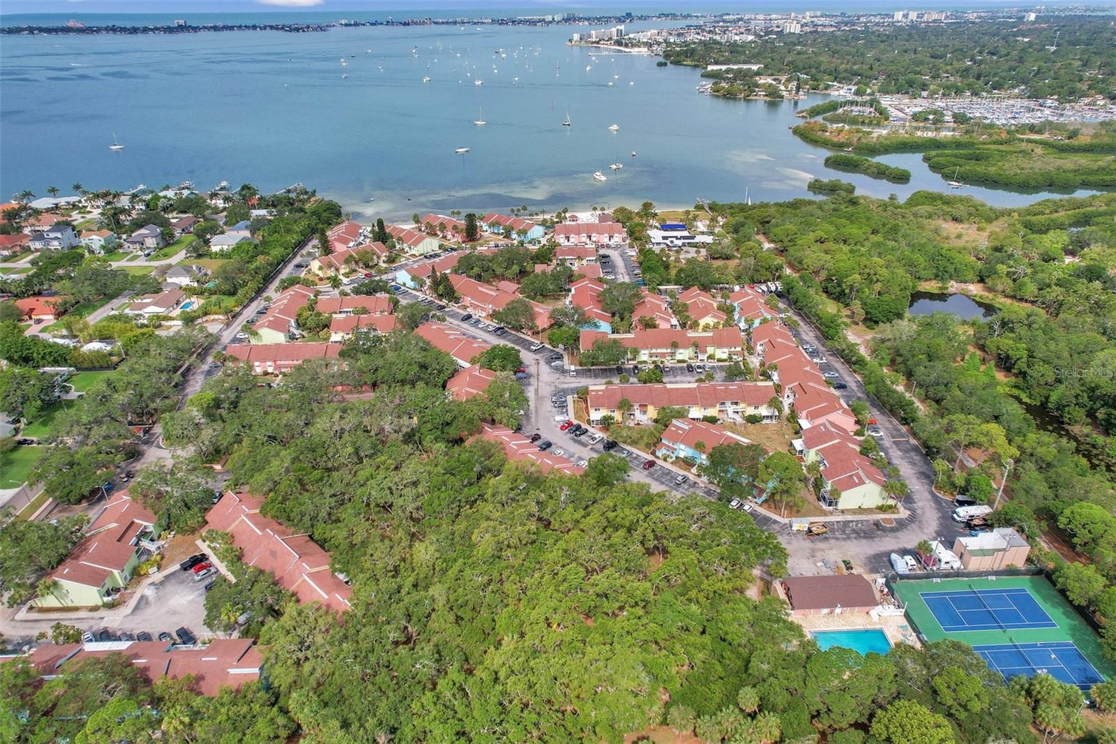 BERMUDA BAY BEACH CONDO - Residential