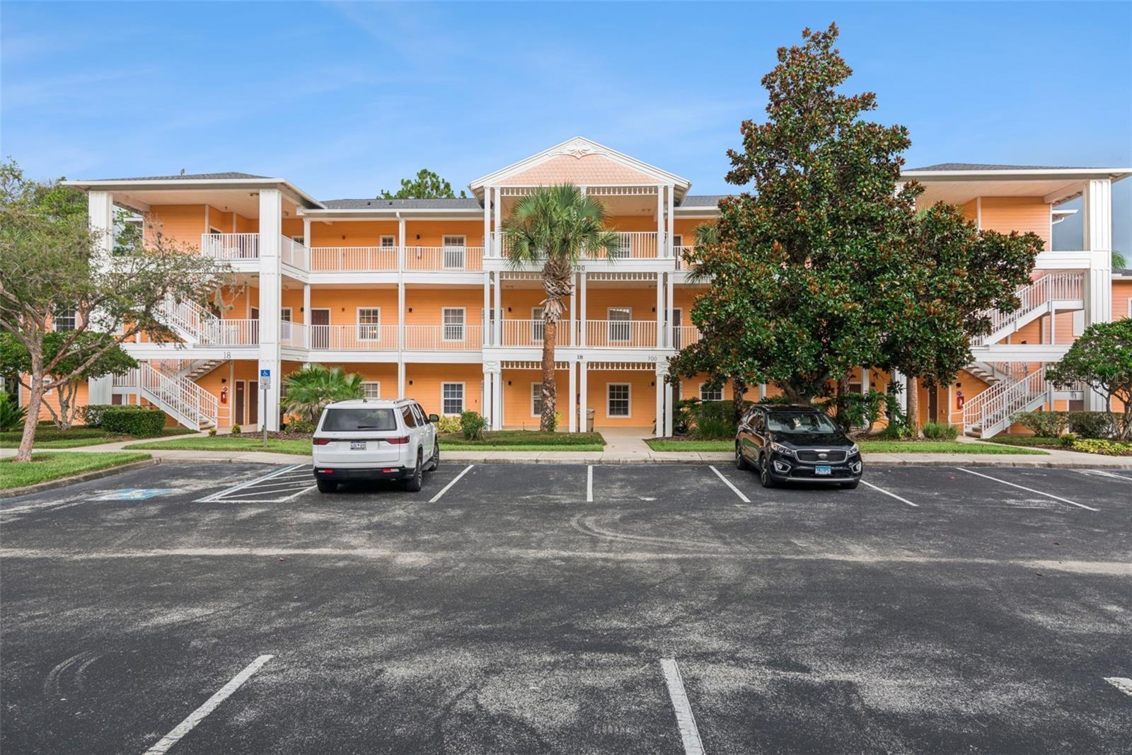 BAHAMA BAY RESORT - Residential