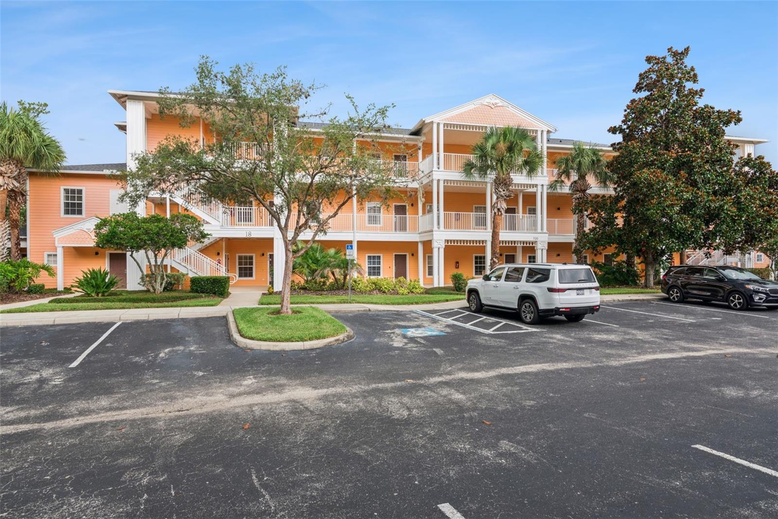 BAHAMA BAY RESORT - Residential