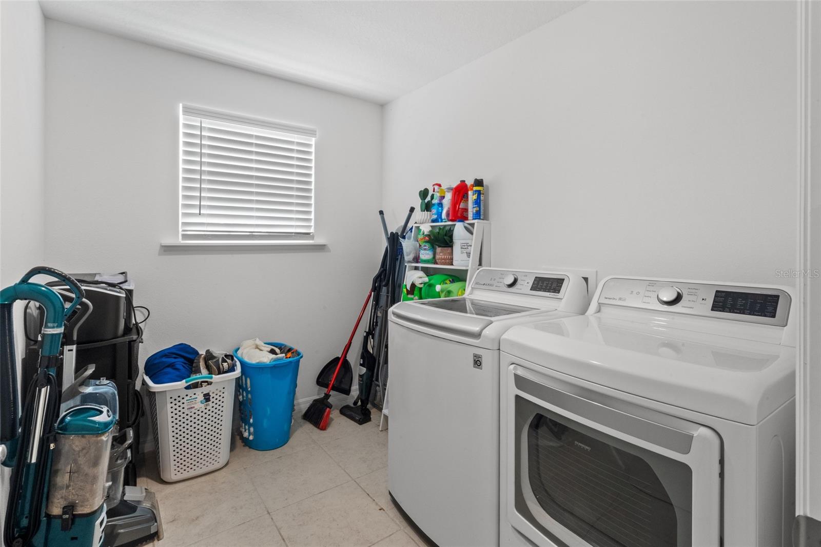 OAK PARK PH 2 PB 37 PG 39 - Residential
