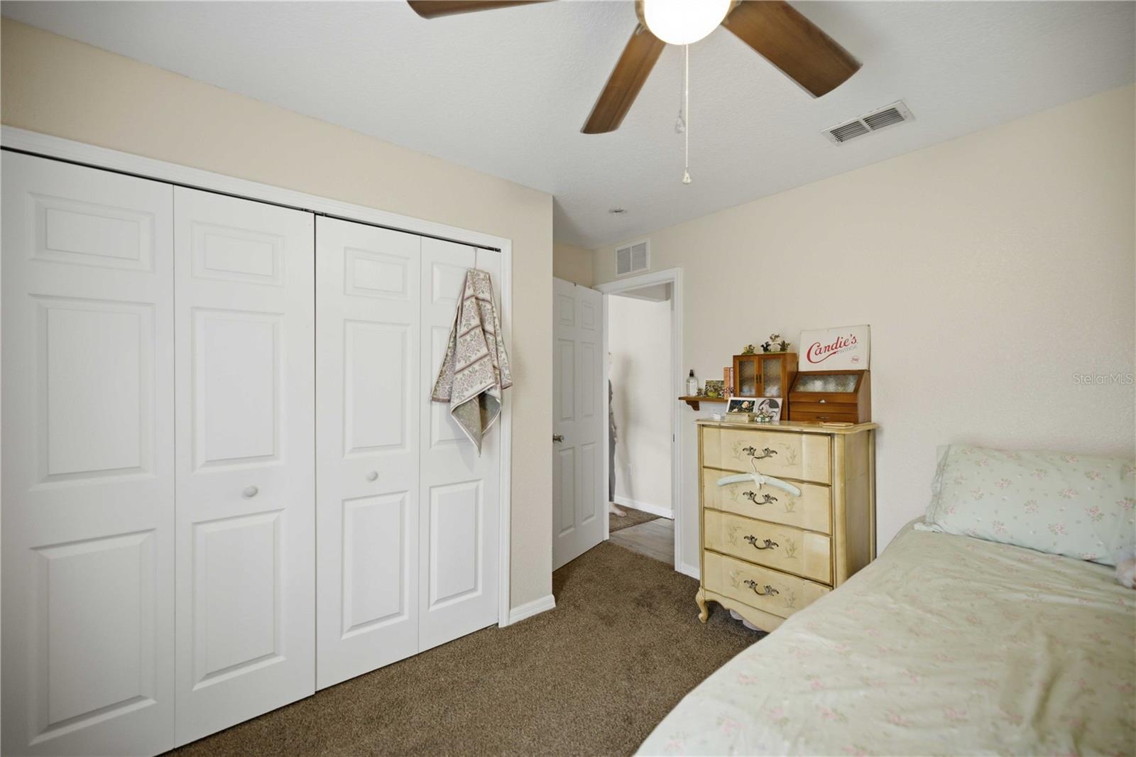 SILVER SPGS SHORES UN 20 - Residential