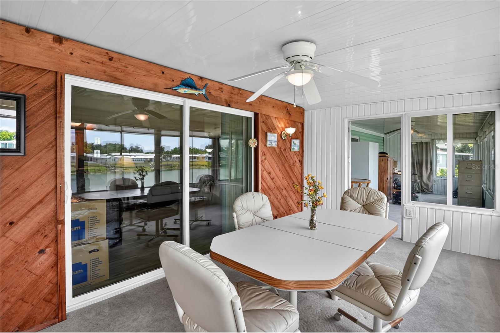 FLORAL LAKES - Residential