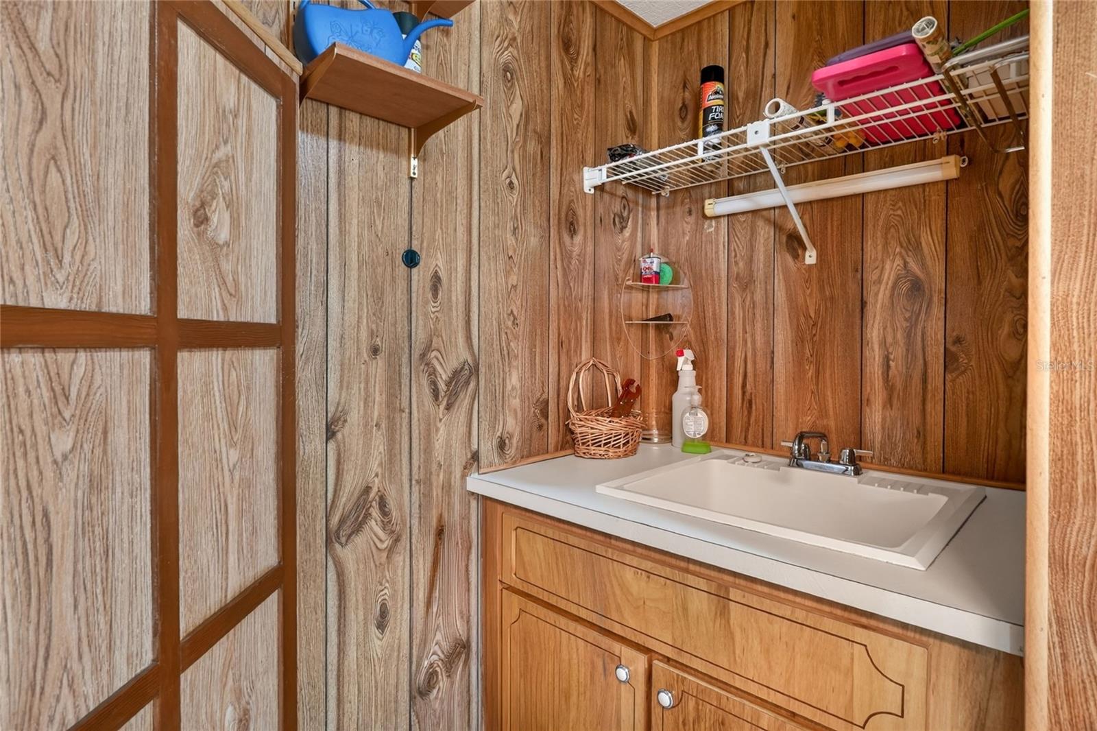 FLORAL LAKES - Residential