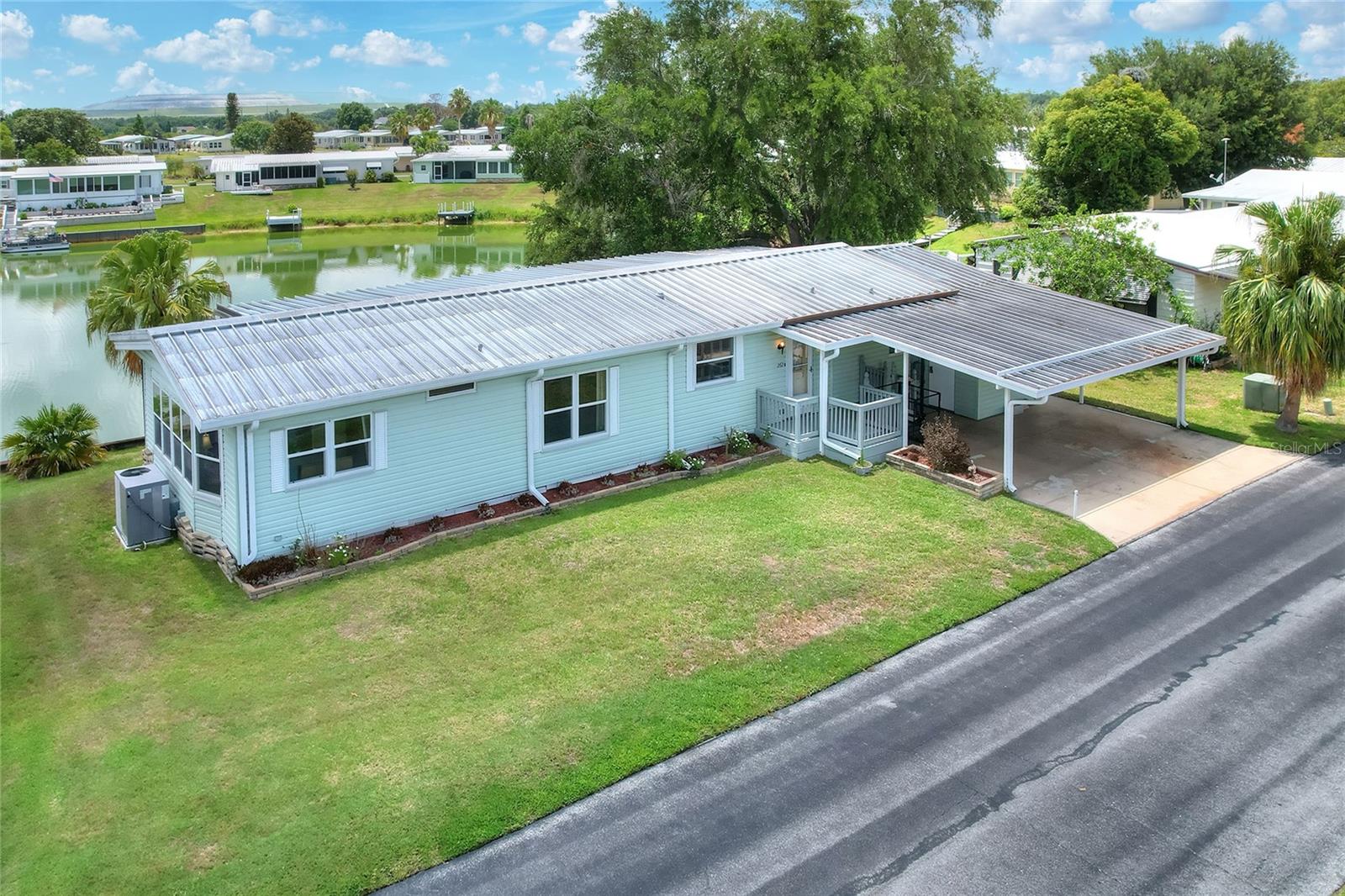 FLORAL LAKES - Residential