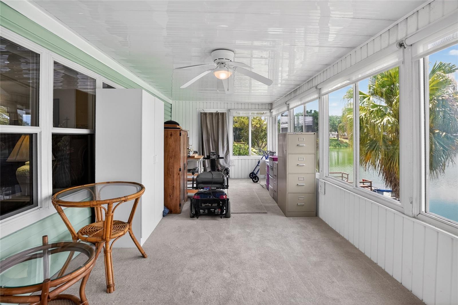 FLORAL LAKES - Residential