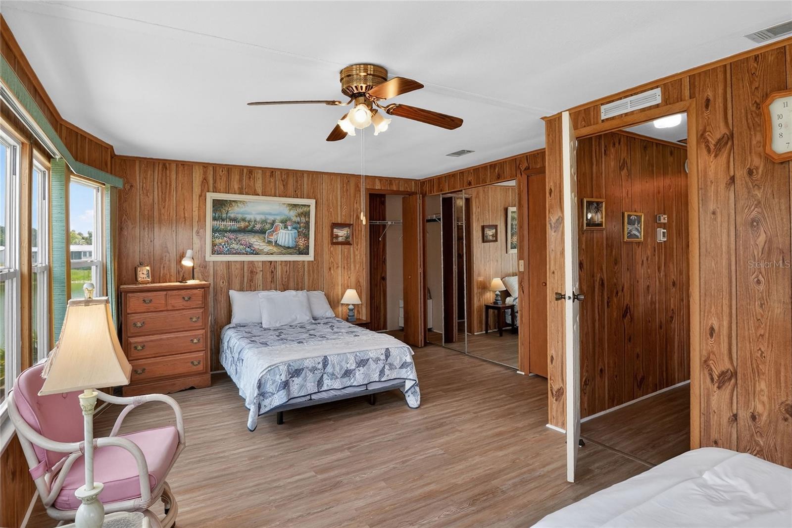 FLORAL LAKES - Residential