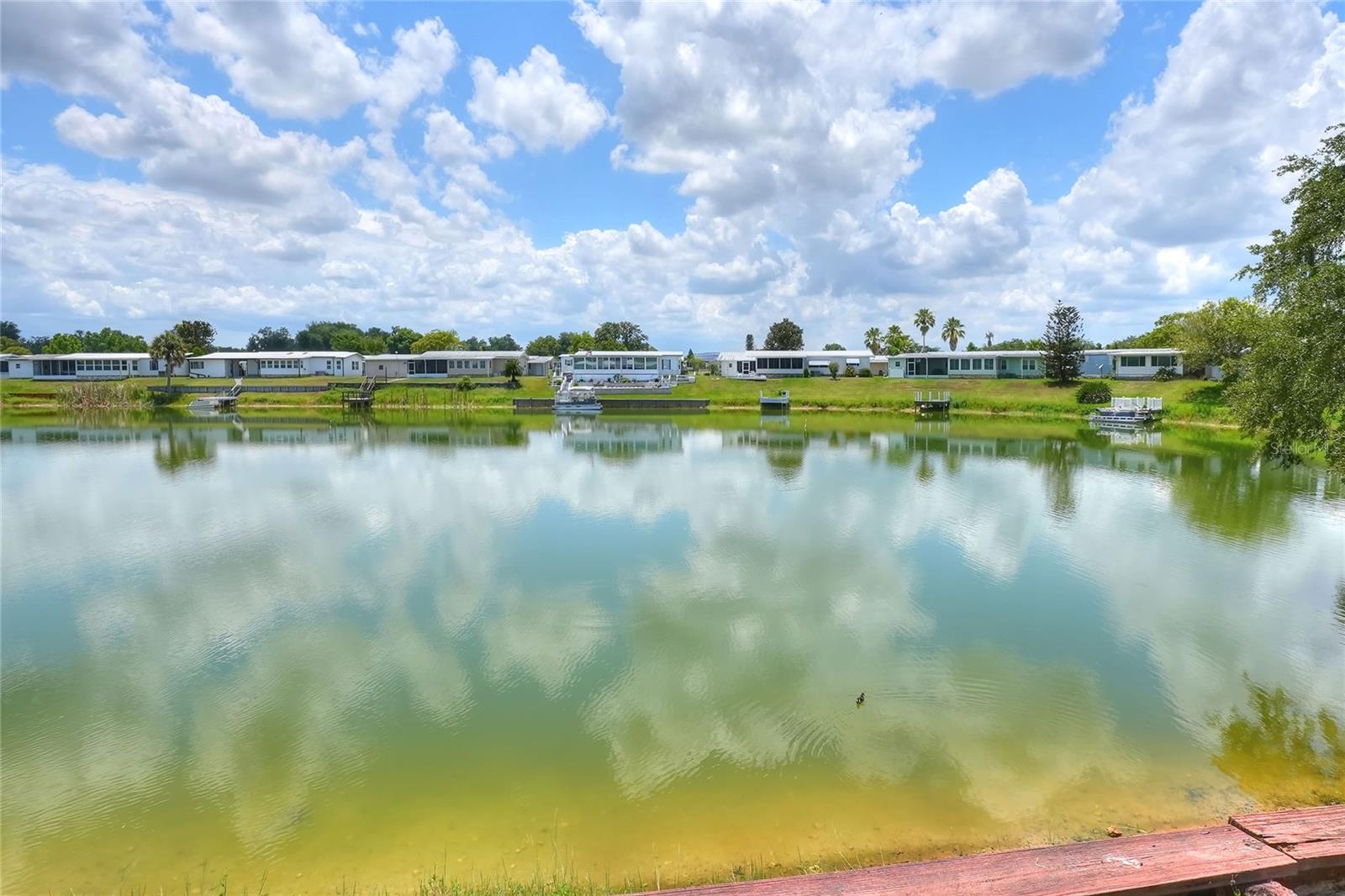 FLORAL LAKES - Residential