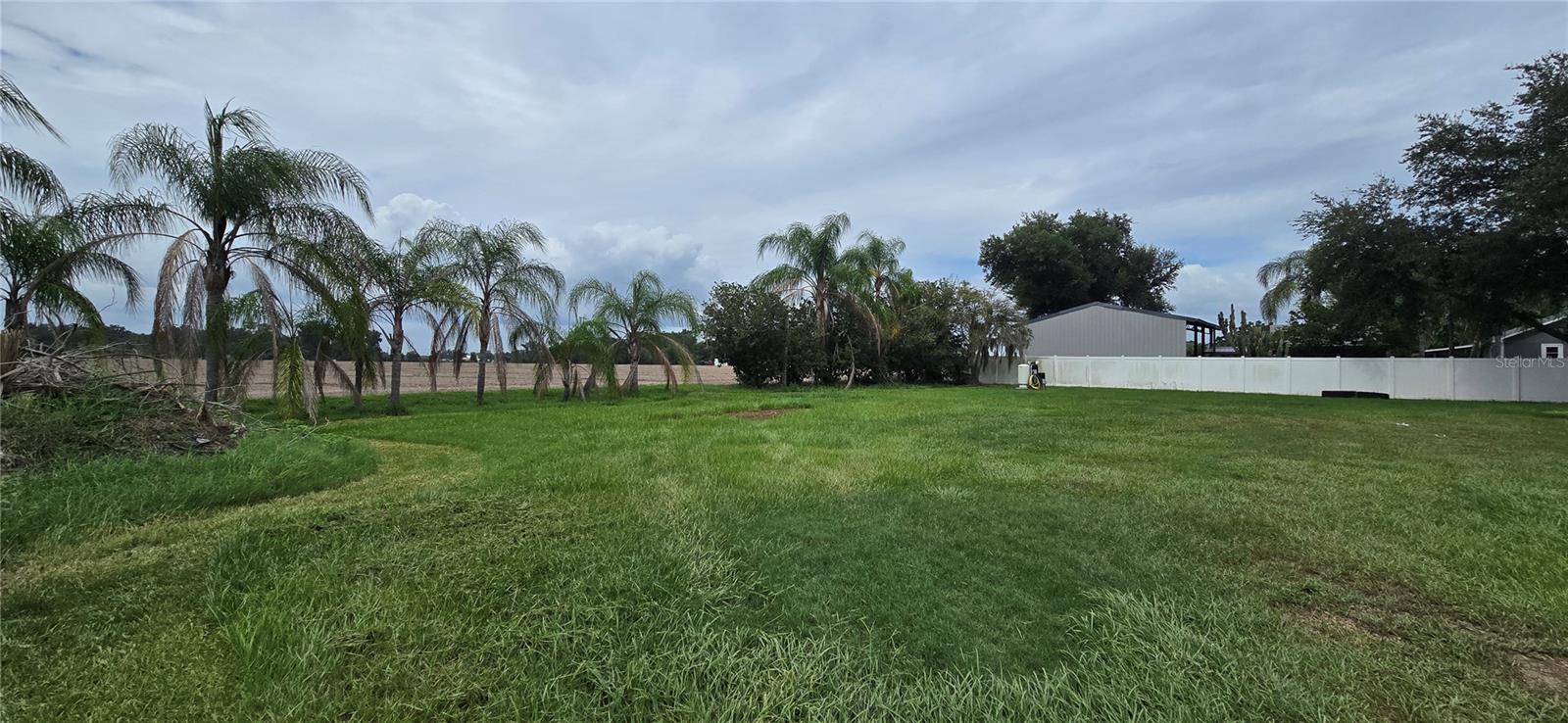 CAREY GROVES - Residential