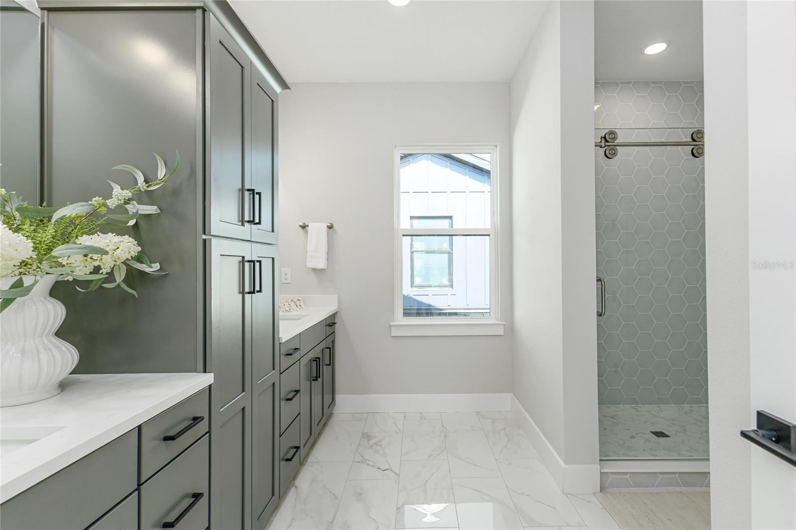 BLANC TOWNHOMES - Residential
