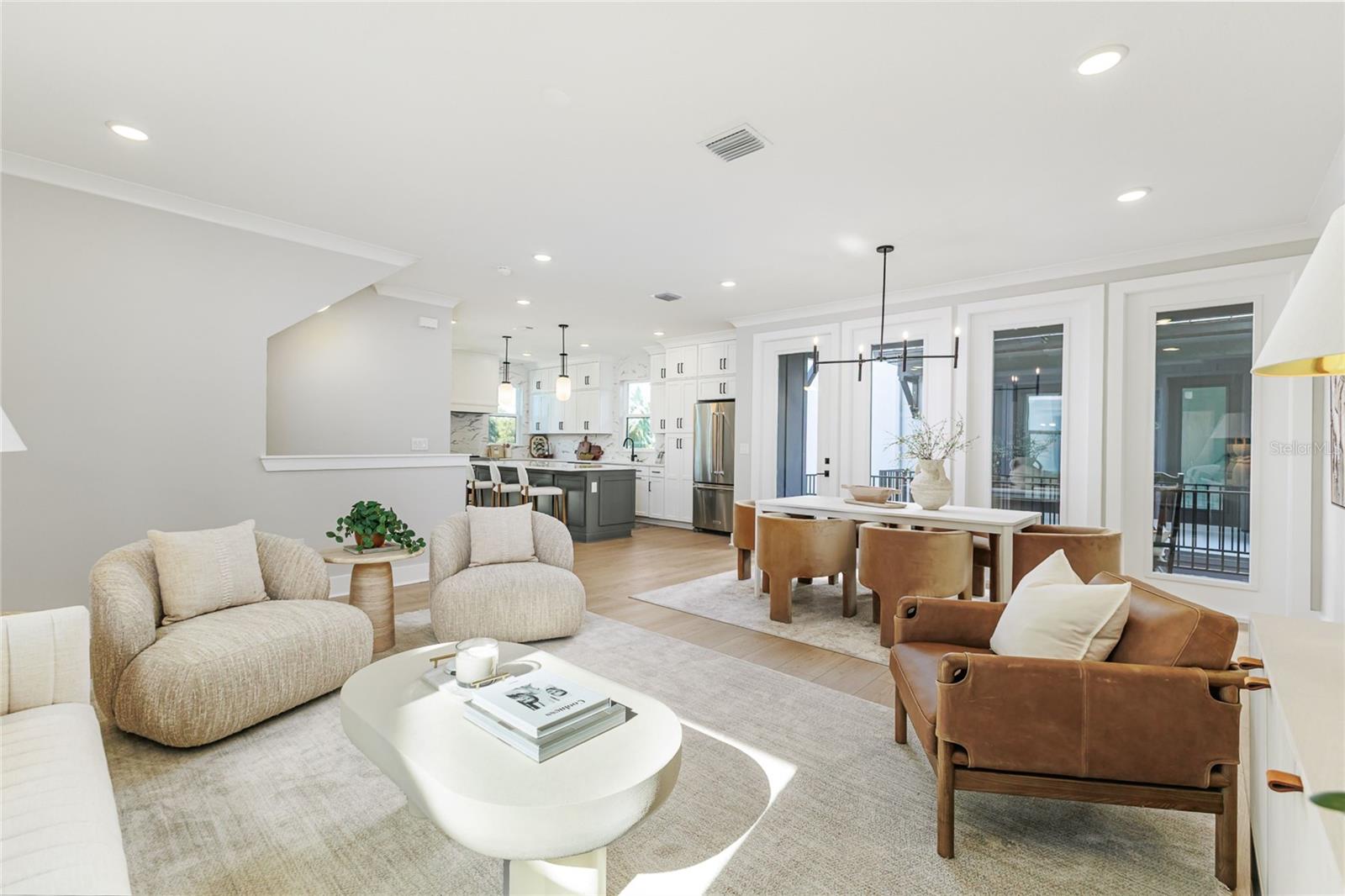 BLANC TOWNHOMES - Residential
