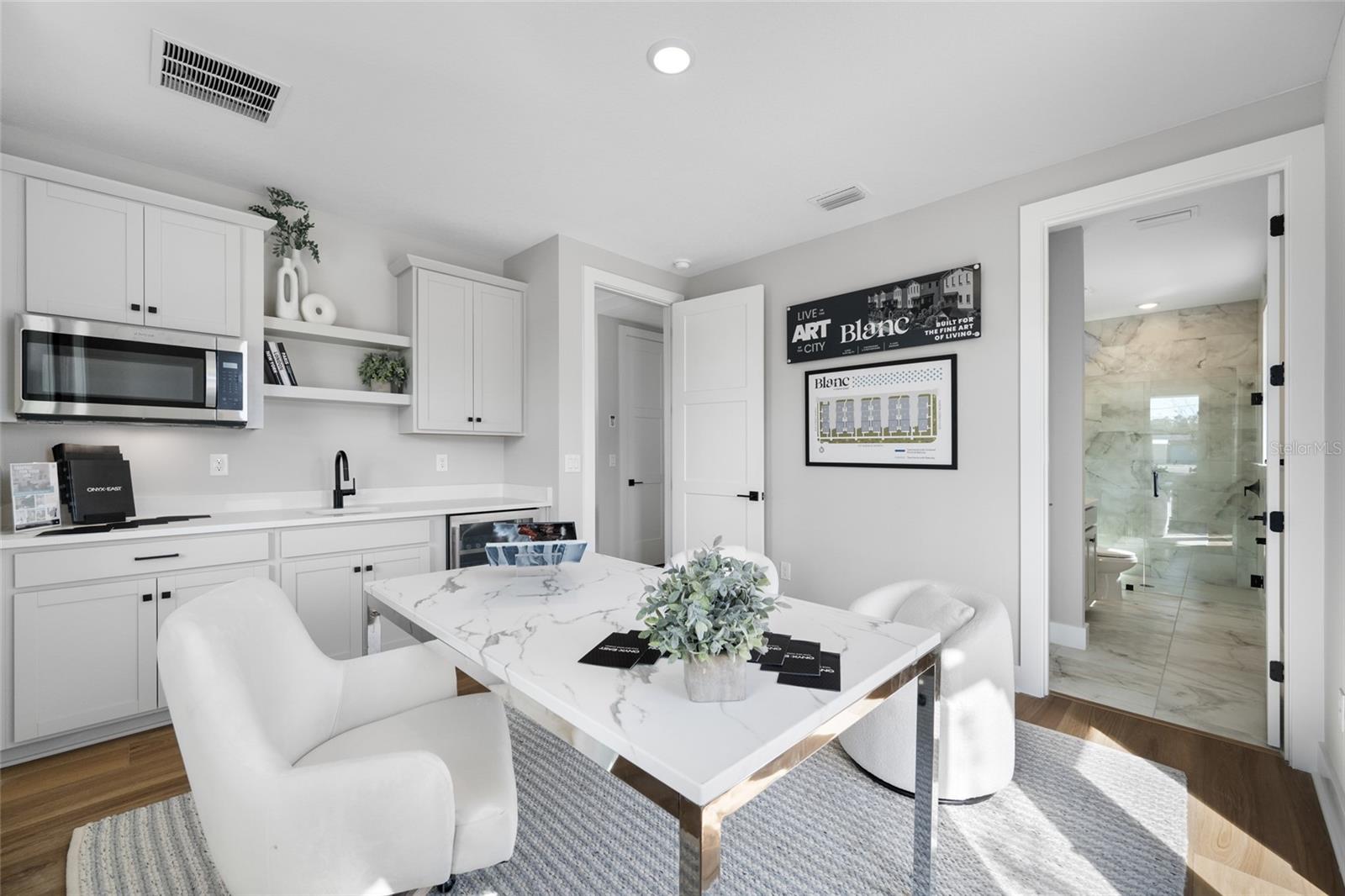 BLANC TOWNHOMES - Residential