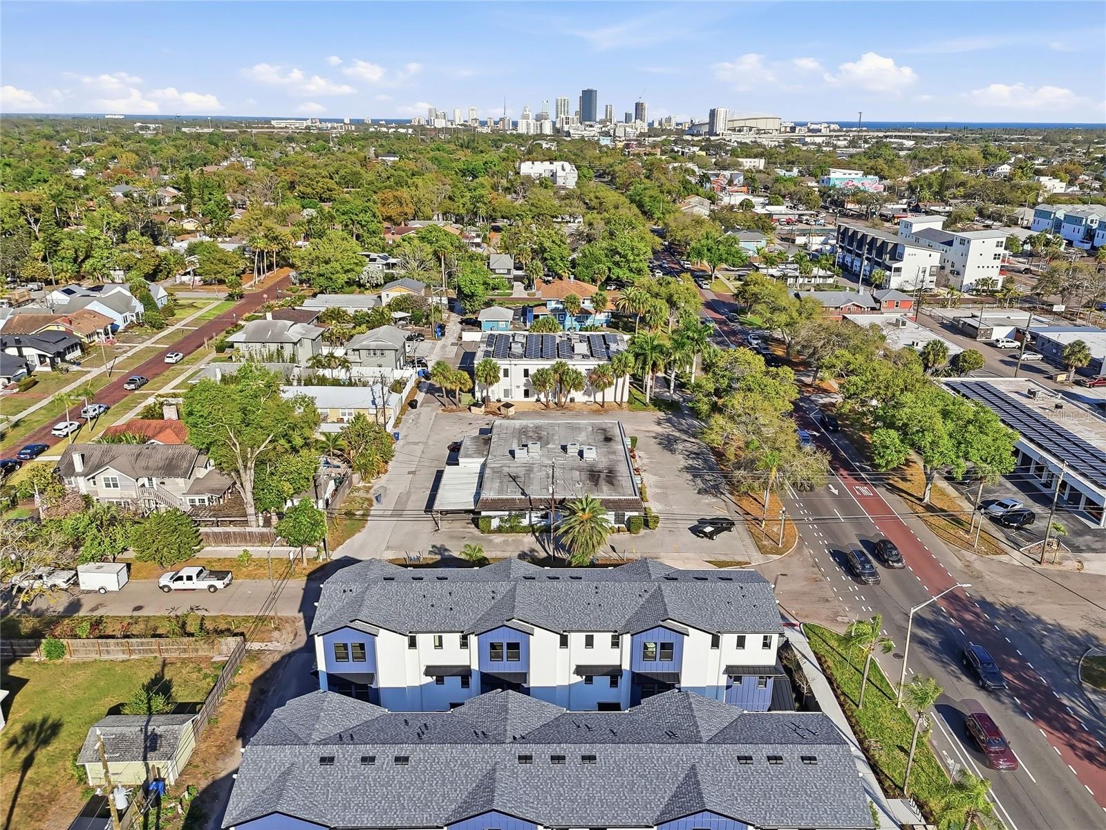 BLANC TOWNHOMES - Residential