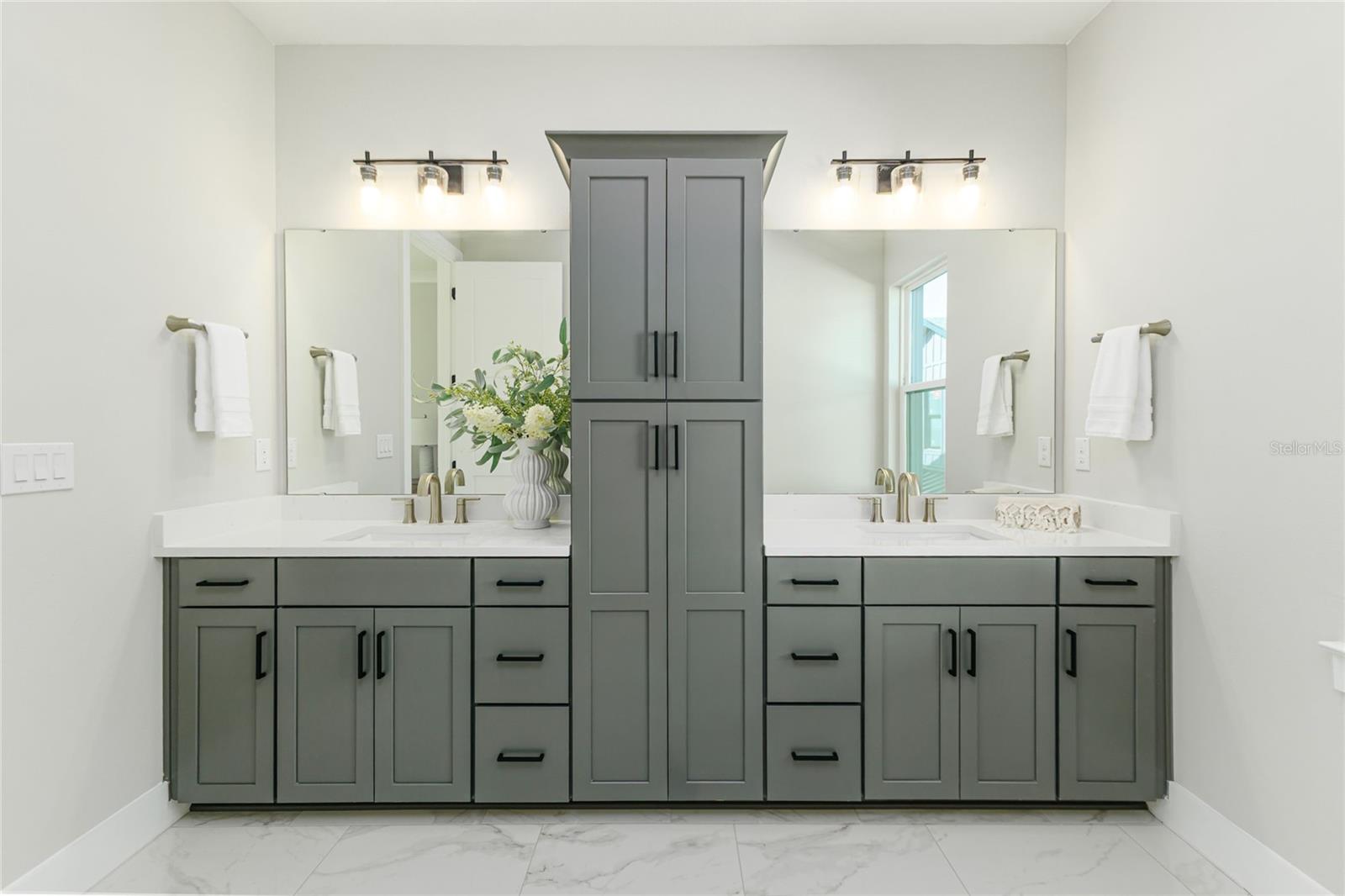BLANC TOWNHOMES - Residential