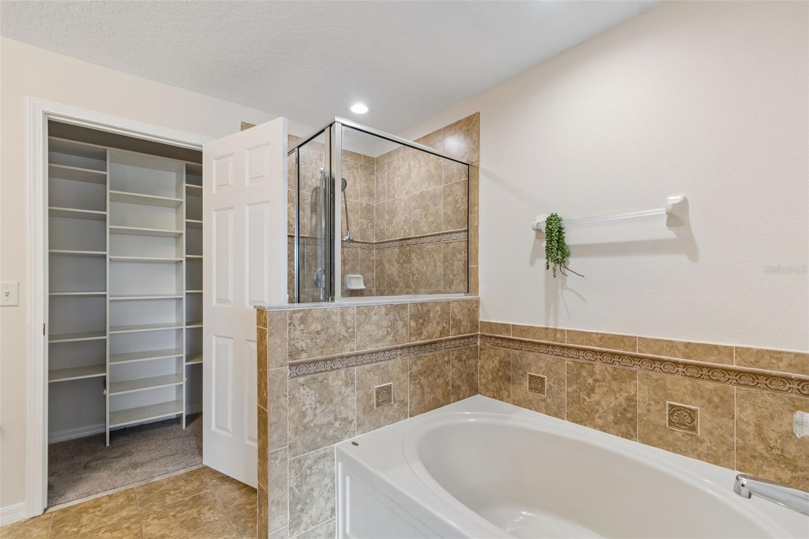 LAKE BRANDON PRCL 113 - Residential