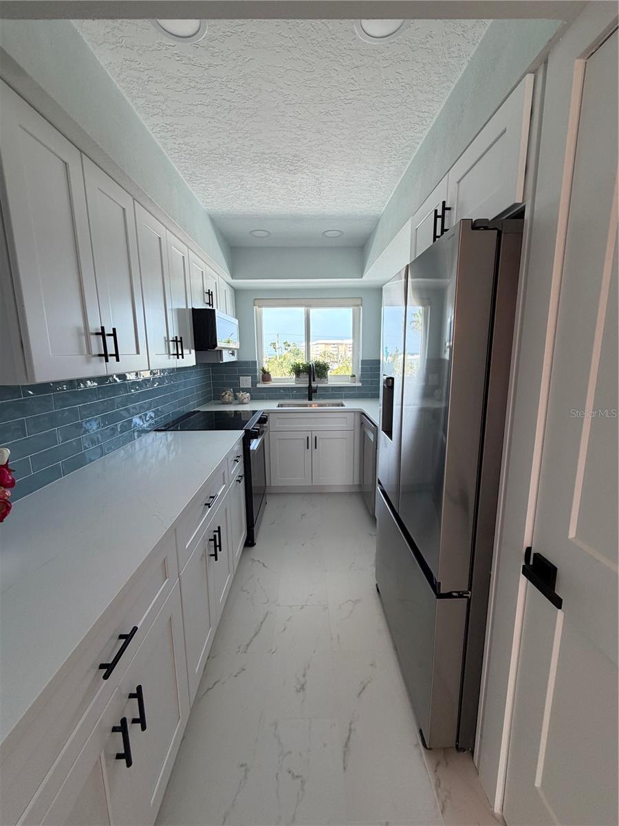 SYLVETTE CONDO - Residential